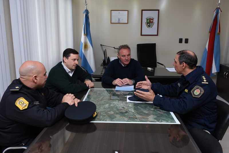 “TRABAJAMOS PARA OFRECER MAYOR SEGURIDAD”