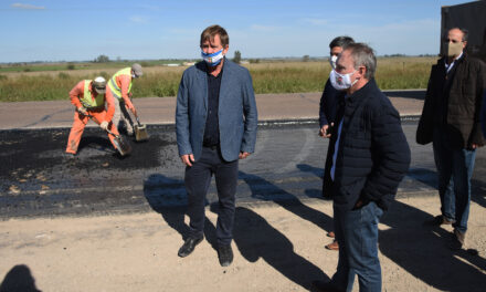 DARÍO SCHNEIDER RECIBIÓ A DANIEL KOCH, JEFE DEL DISTRITO ENTRE RÍOS DE VIALIDAD NACIONAL. RECORRIERON EL AVANCE DE LAS OBRAS DE ENLACE DEL ACCESO ILLIA CON LA RUTA 131