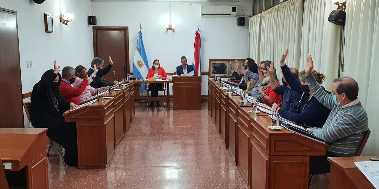 CARRIBARES Y FOOD TRUCKS: NUEVAS DISPOSICIONES PARA EL EMPLAZAMIENTO, HABILITACIÓN Y FUNCIONAMIENTO