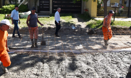 NUEVAS CUADRAS DE PAVIMENTO PARA UNIR LOS BARRIOS