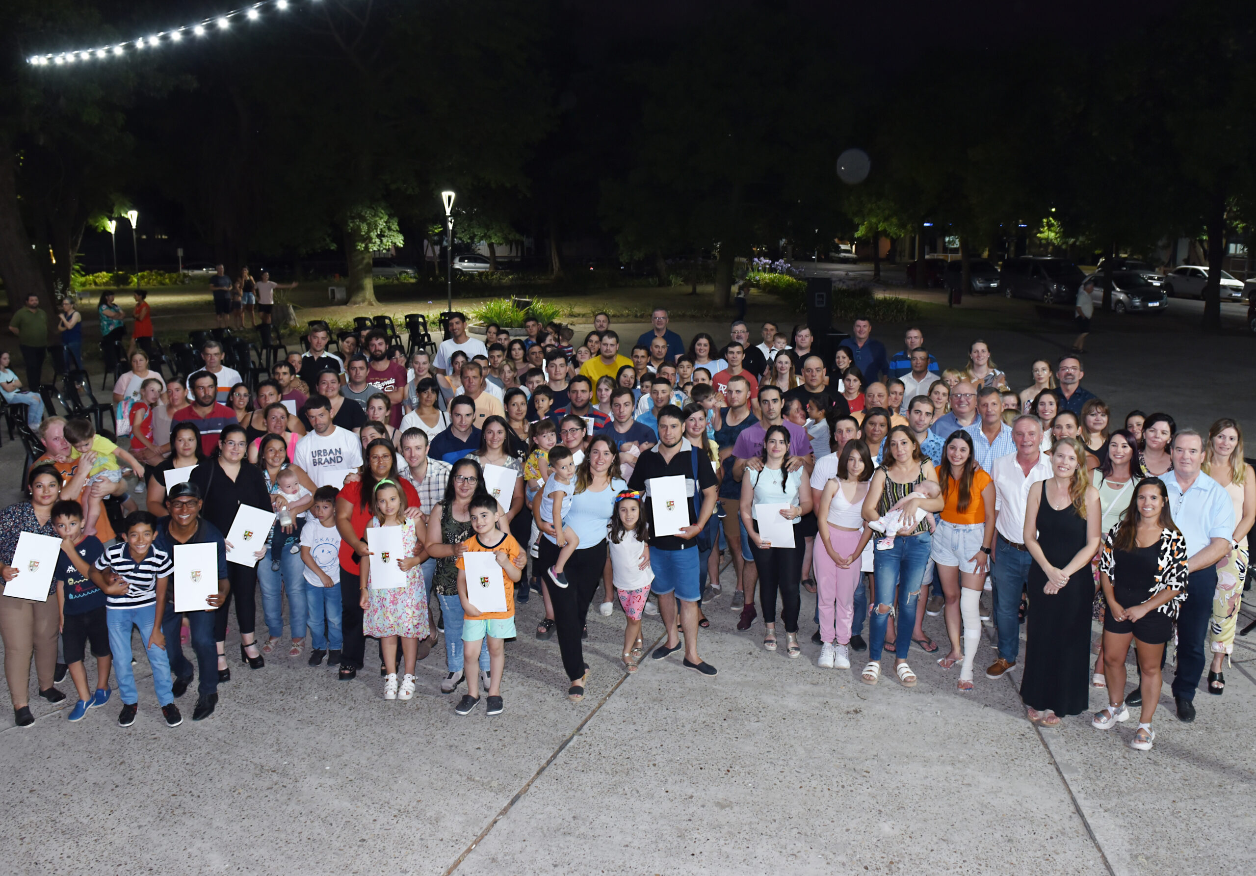 50 FAMILIAS COMIENZAN A CONSTRUIR EL SUEÑO DE SU VIVIENDA PROPIA