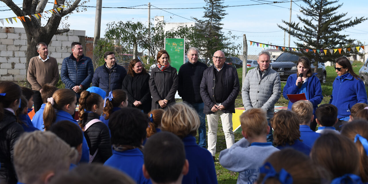 CRESPO SUMA 310 MINIVOLUNTARIOS AMBIENTALES