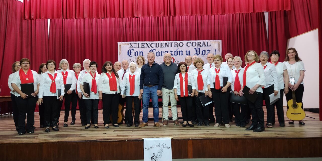 Los adultos mayores le cantaron a la vida