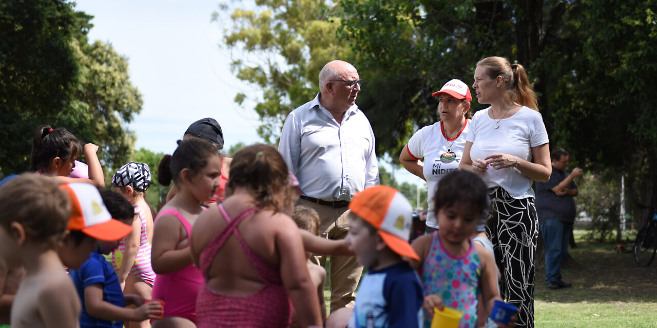 MÁS DE CIEN NIÑOS ASISTEN A LA COLONIA DE VERANO DE LOS JARDINES MUNICIPALES