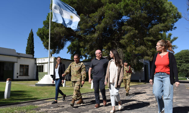 MUNICIPIO Y EJÉRCITO PLANIFICARÁN ACCIONES EN CONJUNTO para el presente y futuro de crespo