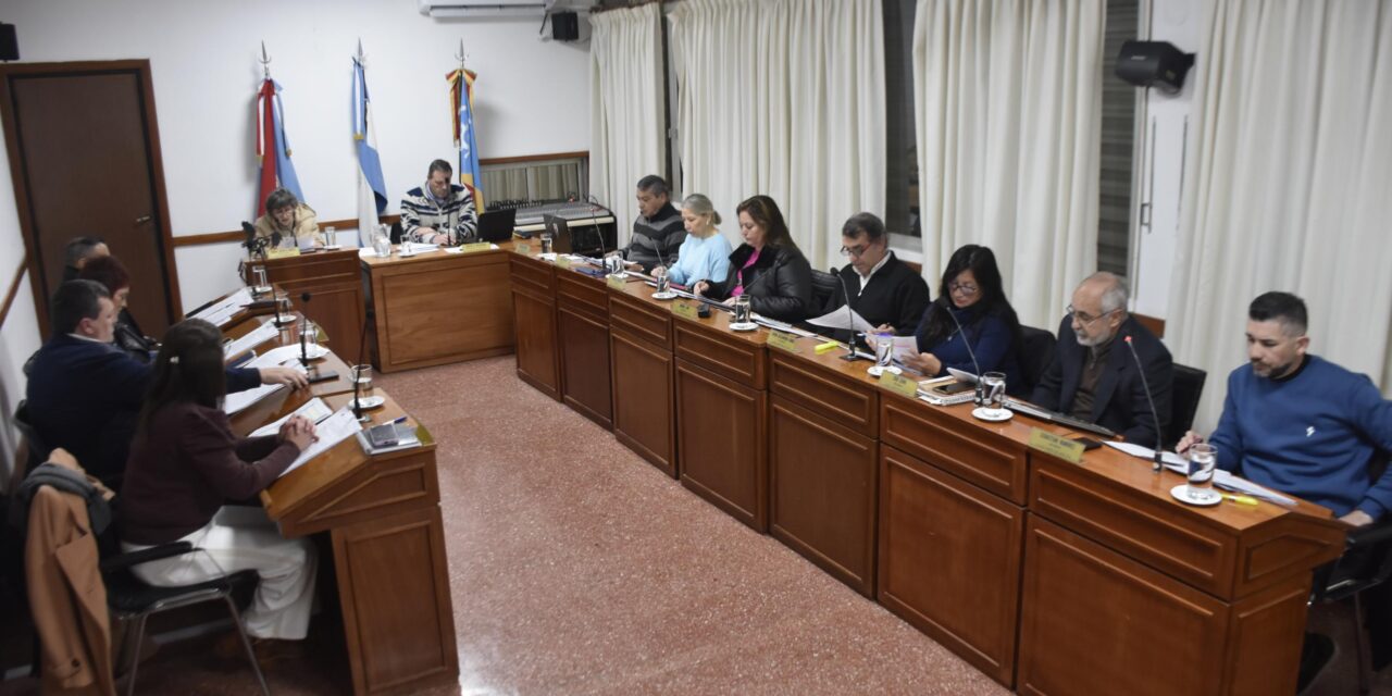 LOS TEMAS TRATADOS EN LA SESIÓN ORDINARIA DEL MIÉRCOLES 25 DE JUNIO