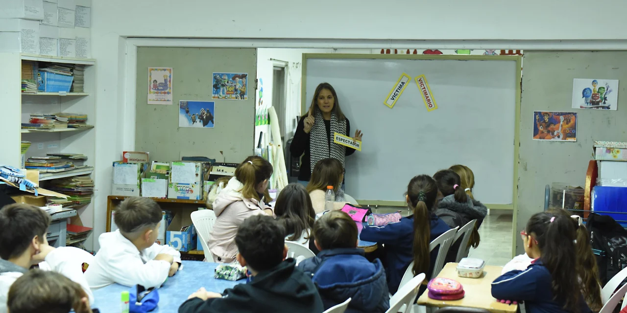 Escuchar, entender, actuar: hablemos sobre el bullying