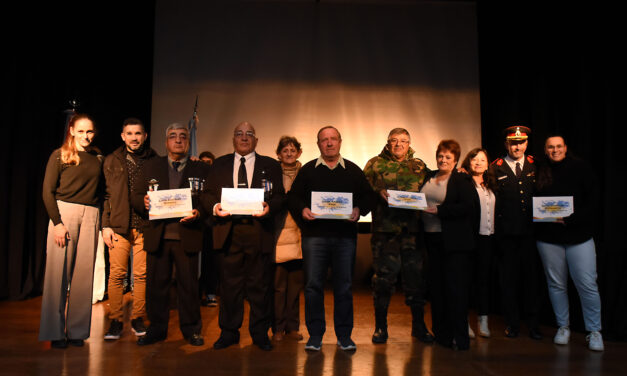reconocimiento a los Veteranos de Malvinas que viven en Crespo