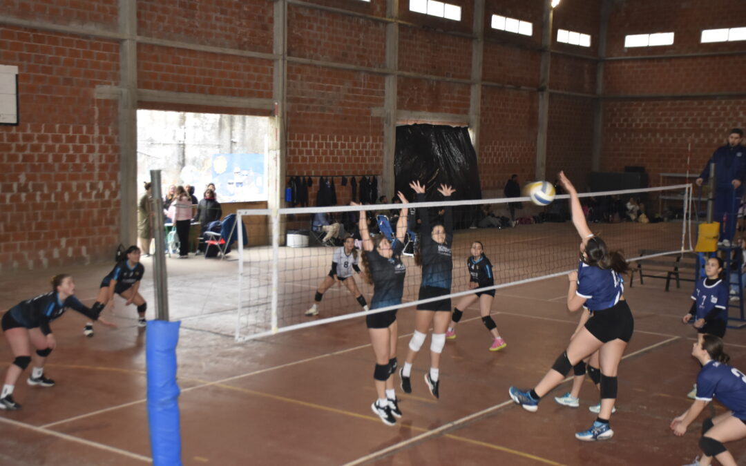 VOLEIBOL: JUGARON TRES PLANTELES CRESPENSES