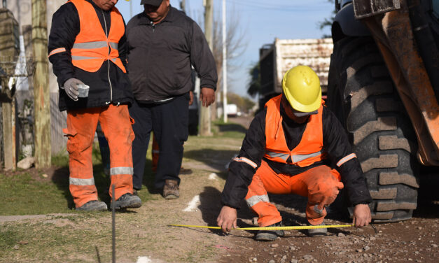 MANOS A LA OBRA PARA TRANSFORMAR LA VIDA DE MÁS 170 FAMILIAS QUE VIVEN EN FLORENTINA GÓMEZ MIRANDA Y LOS WICHIS