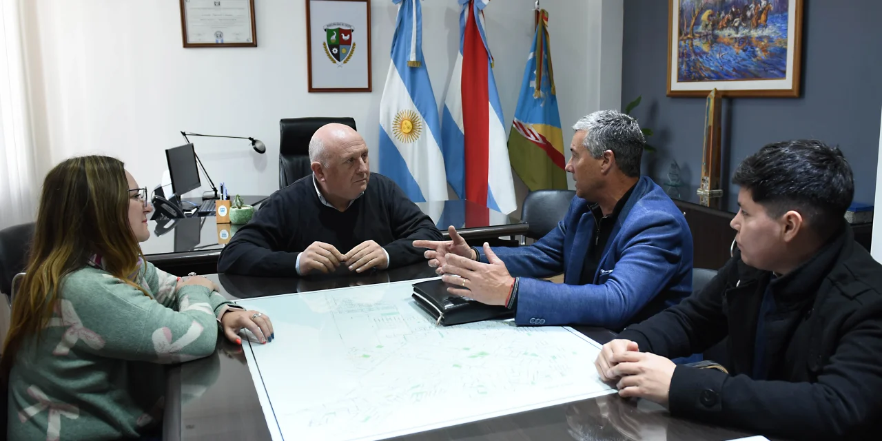 FIRMA DE CONVENIO PARA LA ENTREGA DE TARJETAS SOLIDARIAS