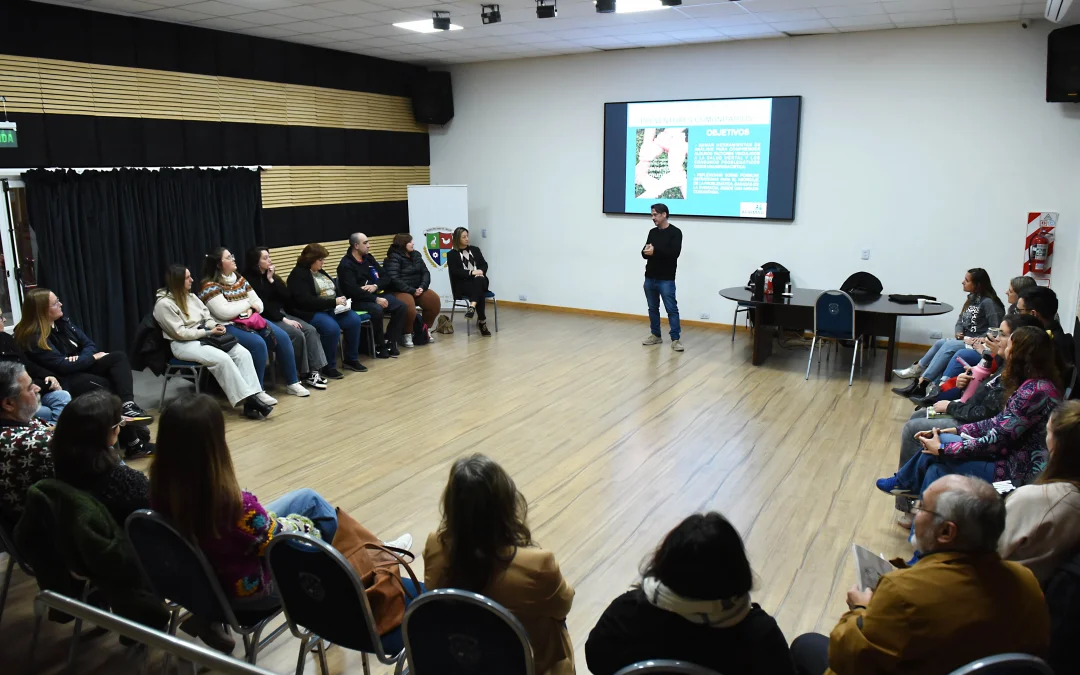 fortalecemos el trabajo en red con las instituciones  en la prevención en salud mental y adicciones