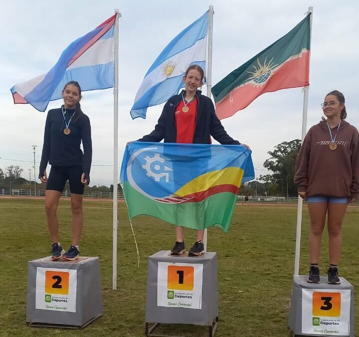 LA ESCUELA MUNICIPAL DE CRESPO CUMPLIÓ UNA GRAN TAREA EN LA PISTA DE ATLETISMO DE CONCORDIA