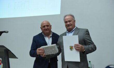 SEGUIMOS TRABAJANDO JUNTOS PARA FORTALECER EL ÁMBITO PRODUCTIVO, QUE GENERA DESARROLLO Y PROGRESO EN CRESPO