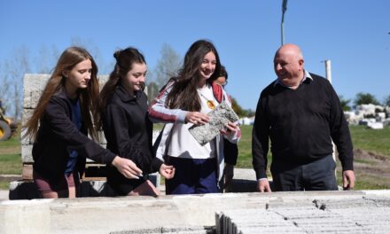 ESTUDIANTINA 2025: MÁS DE CINCO TONELADAS DE PLÁSTICO SE TRANSFORMARÁN EN OBRAS