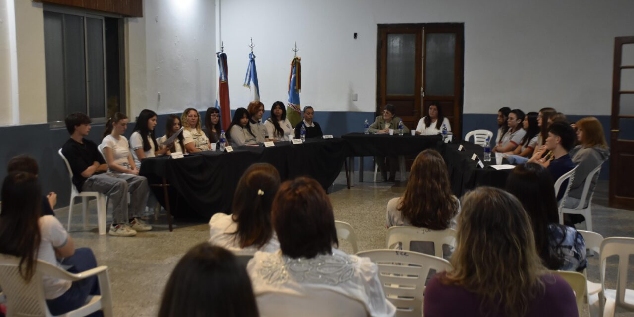 CONCEJO DELIBERANTE JUVENIL: LOS ESTUDIANTES COMPLETARON EL CRONOGRAMA DE SESIONES