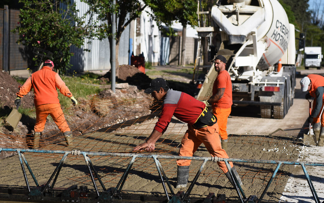 CON LA PAVIMENTACIÓN DE CALLE YRIGOYEN, SEGUIMOS CON LAS OBRAS QUE CAMBIAN LA VIDA DE NUESTROS VECINOS