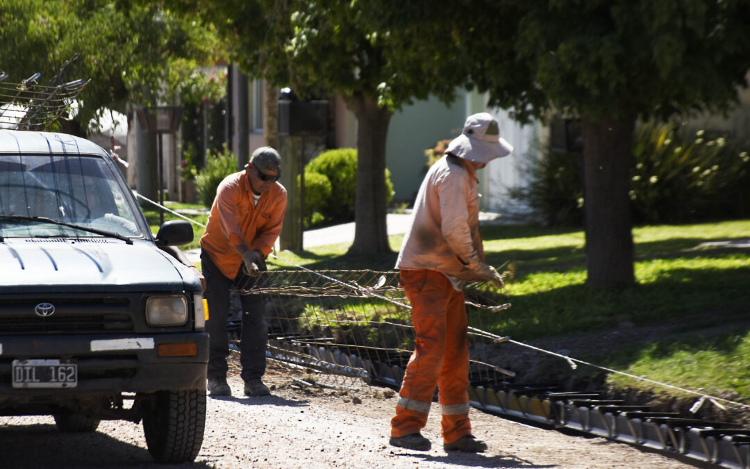 ESTAMOS TRABAJANDO EN LA TRANSFORMACIÓN DE CALLE FLORENTINA GÓMEZ MIRANDA