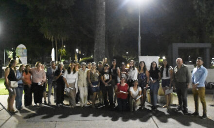 reafirmamos nuestro compromiso con la educación:  400 vecinos recibieron sus certificados de capacitación