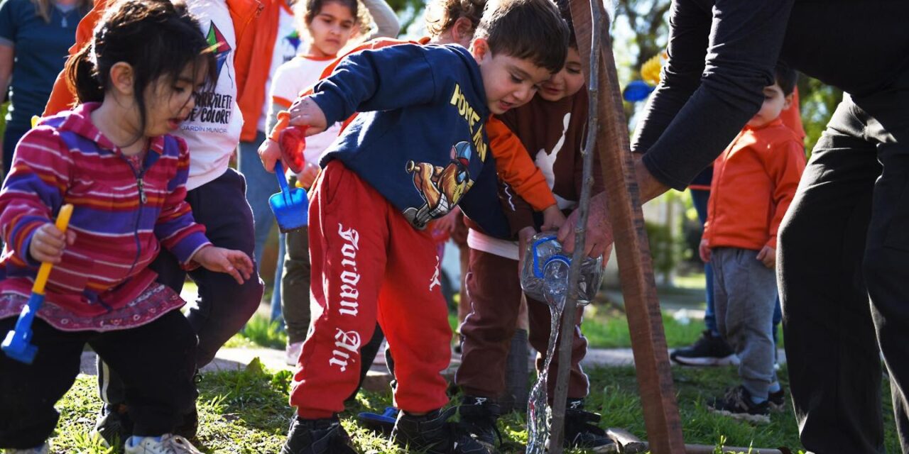 Crespo fue reconocida por su compromiso con el arbolado urbano y la acción climática