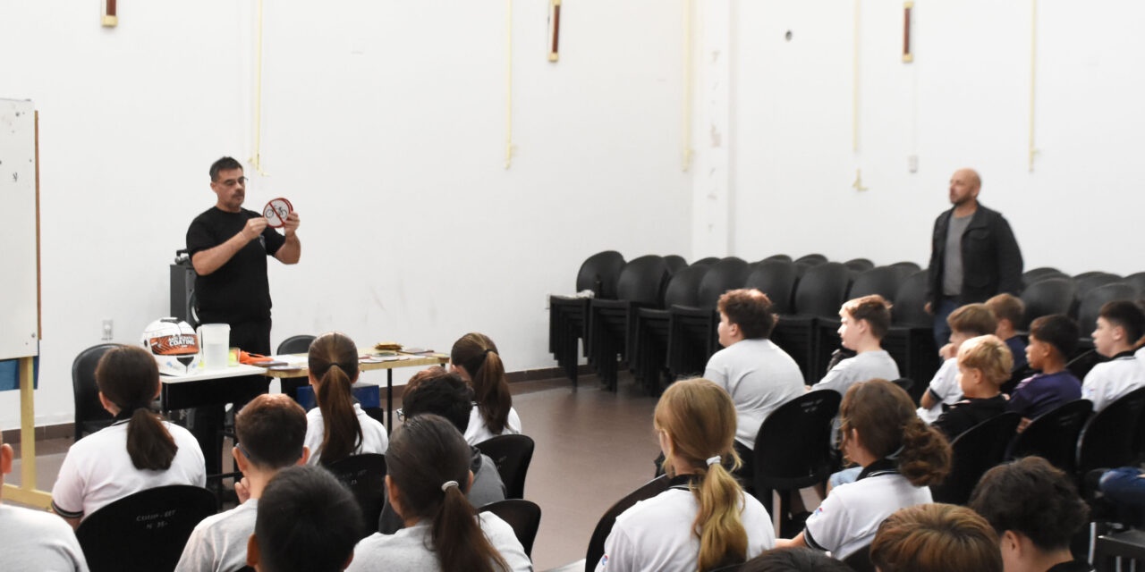 Capacitaciones sobre seguridad vial en las escuelas de Crespo