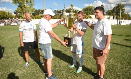 CULTURAL RECIBIÓ LA COPA CIUDAD DE CRESPO