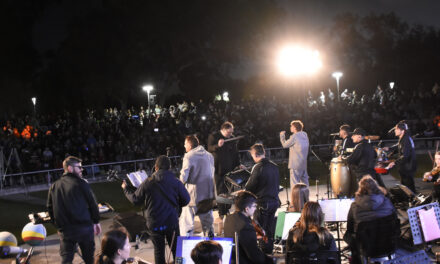 CON UNA VARIADA PROPUESTA DE RITMOS MUSICALES SIGUIÓ LA CELEBRACIÓN POR EL 138º ANIVERSARIO DE CRESPO