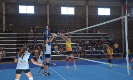 ACTIVIDAD PLENA DEL VOLEIBOL CRESPENSE