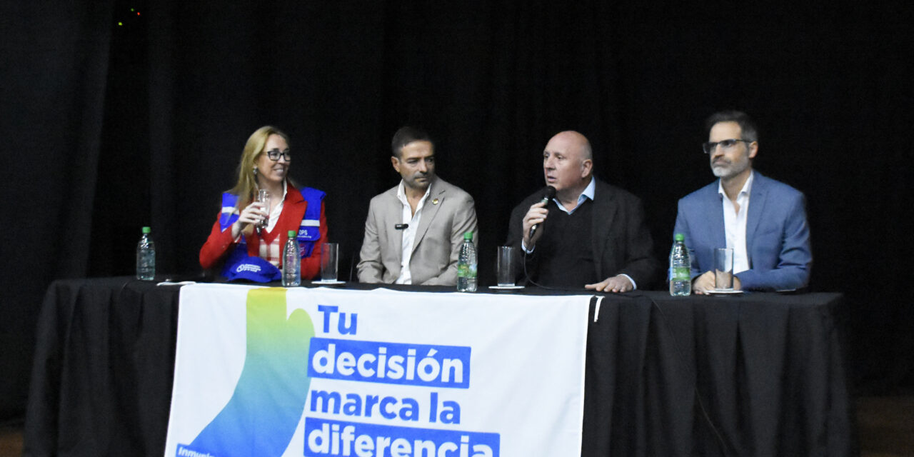 Semana de Vacunación: Provincia, OPS, el hospital y el municipio coordinan acciones en Crespo