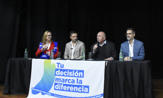 Semana de Vacunación: Provincia, OPS, el hospital y el municipio coordinan acciones en Crespo
