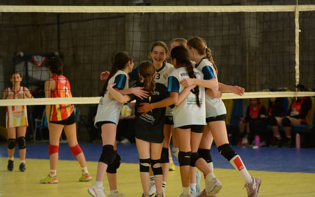 EL VOLEIBOL CRESPENSE EN CUATRO FRENTES