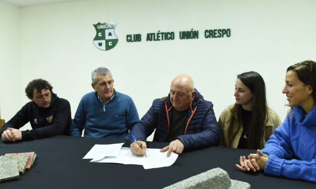 LA MUNICIPALIDAD DE CRESPO Y EL CLUB ATLÉTICO UNIÓN FIRMARON UN CONVENIO DE ‘COLABORACIÓN MUTUA Y DE COMPROMISO AMBIENTAL’