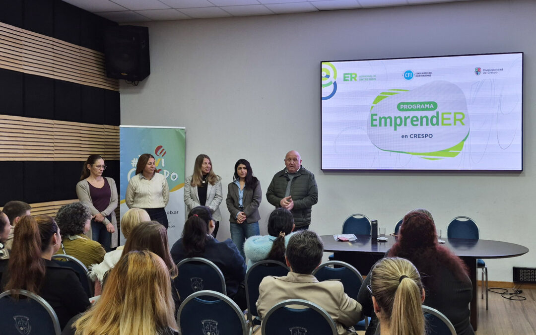 Crespo fortalece su perfil emprendedor: 25 vecinos completaron el Programa EmprendER