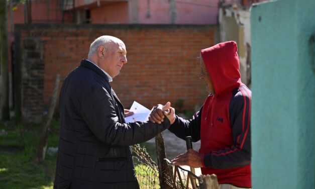 PLAN INTEGRAL DE OBRAS EN EL BARRIO AZUL: RECAMBIO DE REJILLA DEL ENTUBADO DEL ACCESO PRESIDENTE PERÓN