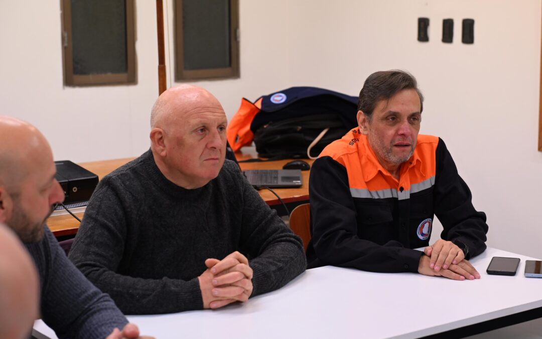 CRESPO Y COMUNAS DE LA REGIÓN ARTICULAN ACCIONES PREVENTIVAS CON DEFENSA CIVIL