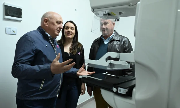 Crespo incorporó un nuevo mamógrafo para fortalecer la atención y la prevención del cáncer de mama